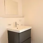 Wjh Apartmentvermietung 아파트